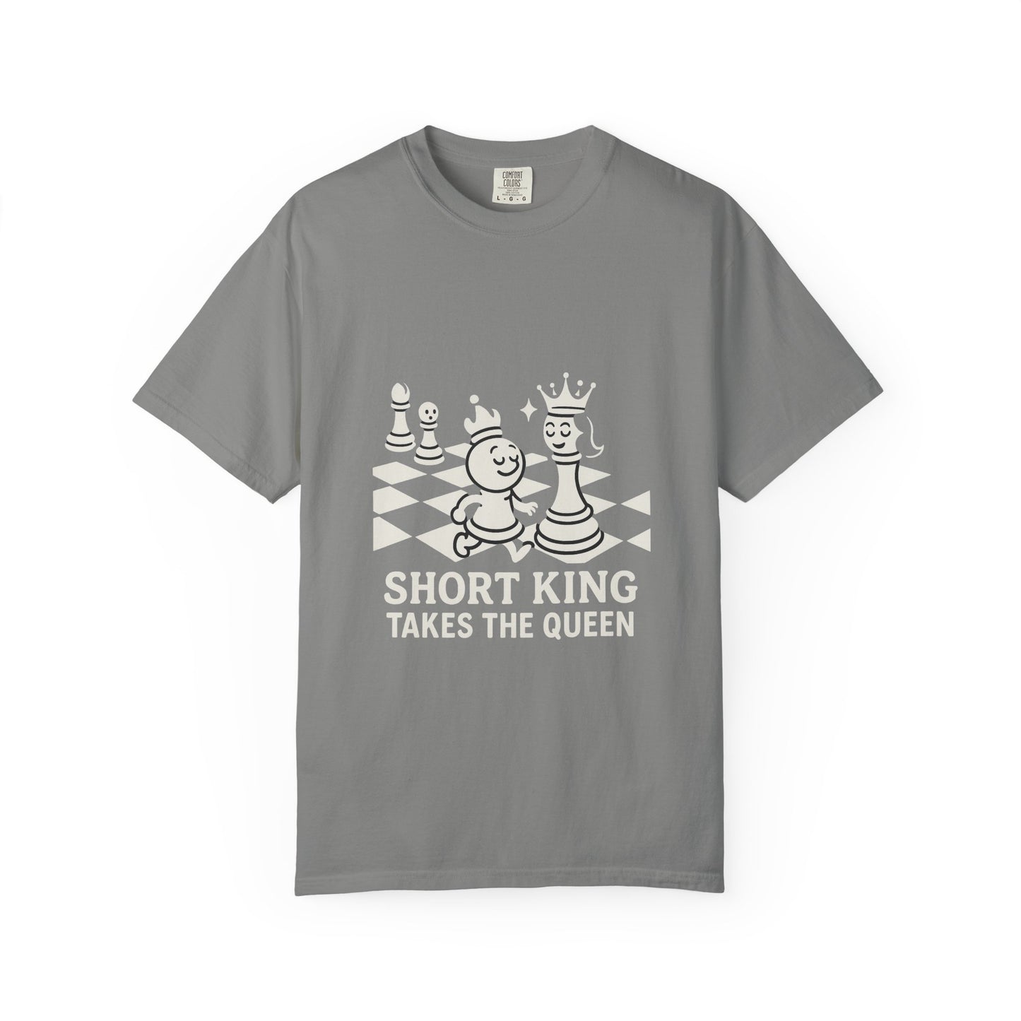 Short King Takes the Queen – Funny Chess Love T-Shirt